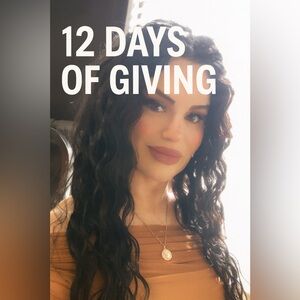 Thank You Note 
✨ “Celebrating those who lifted our community this year.” ✨